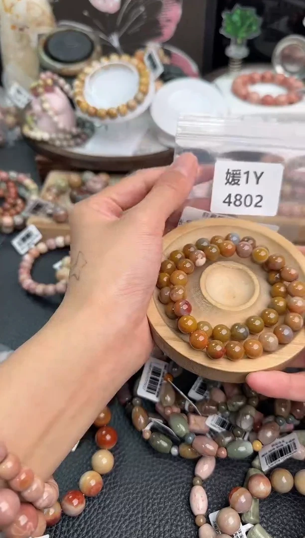 未镶嵌手链石英质玉?****。1Y4802