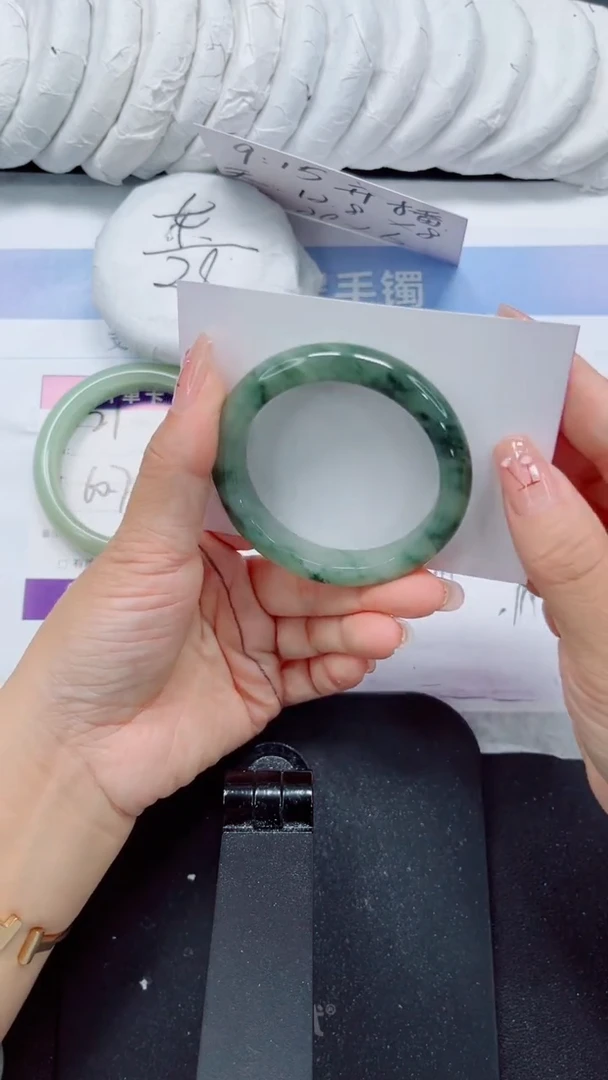 未镶嵌手镯石英质玉22-50