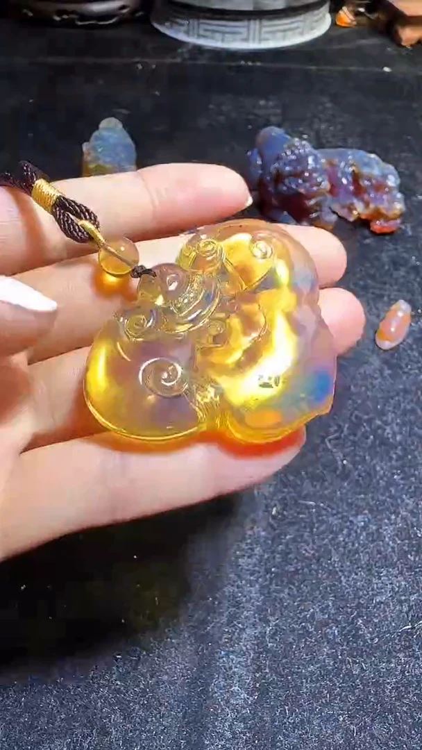 琥珀颈饰未镶嵌31