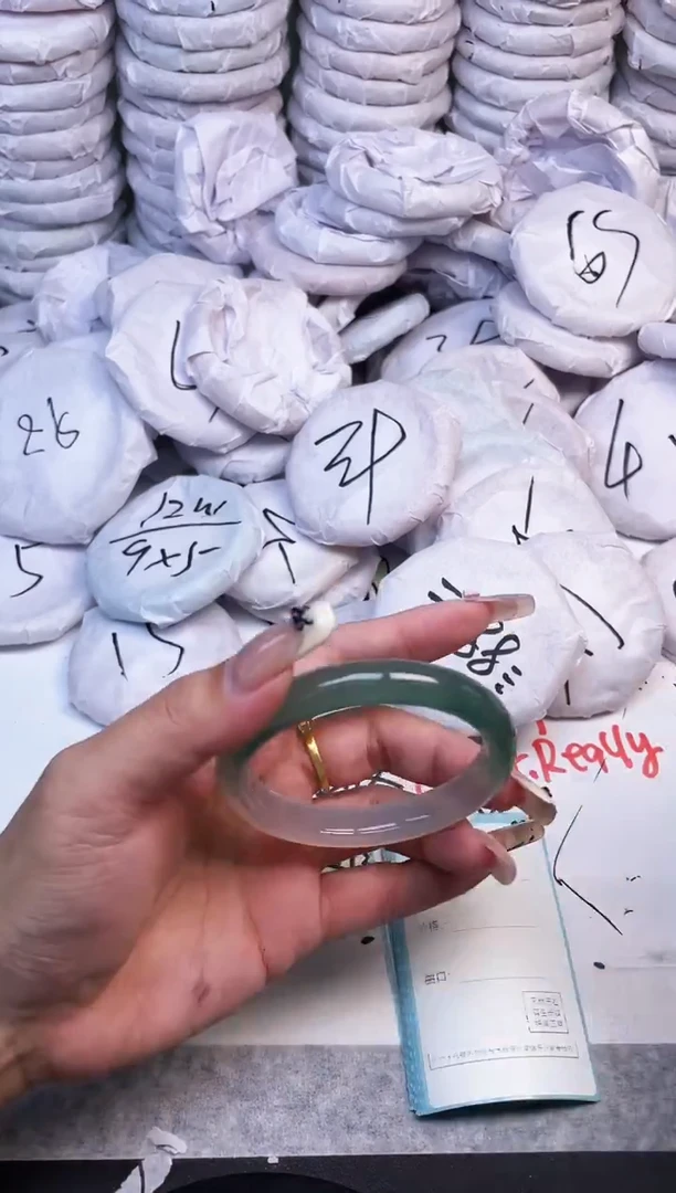 手镯玛瑙/玉髓未镶嵌880