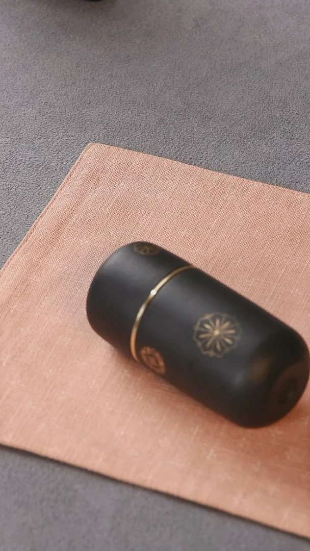 紫砂罐子皮球花 胶囊罐