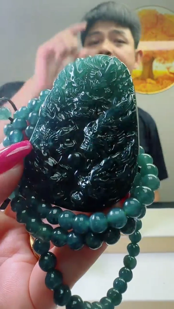颈饰未镶嵌翡翠天然A货翡翠  多样性随机发其一