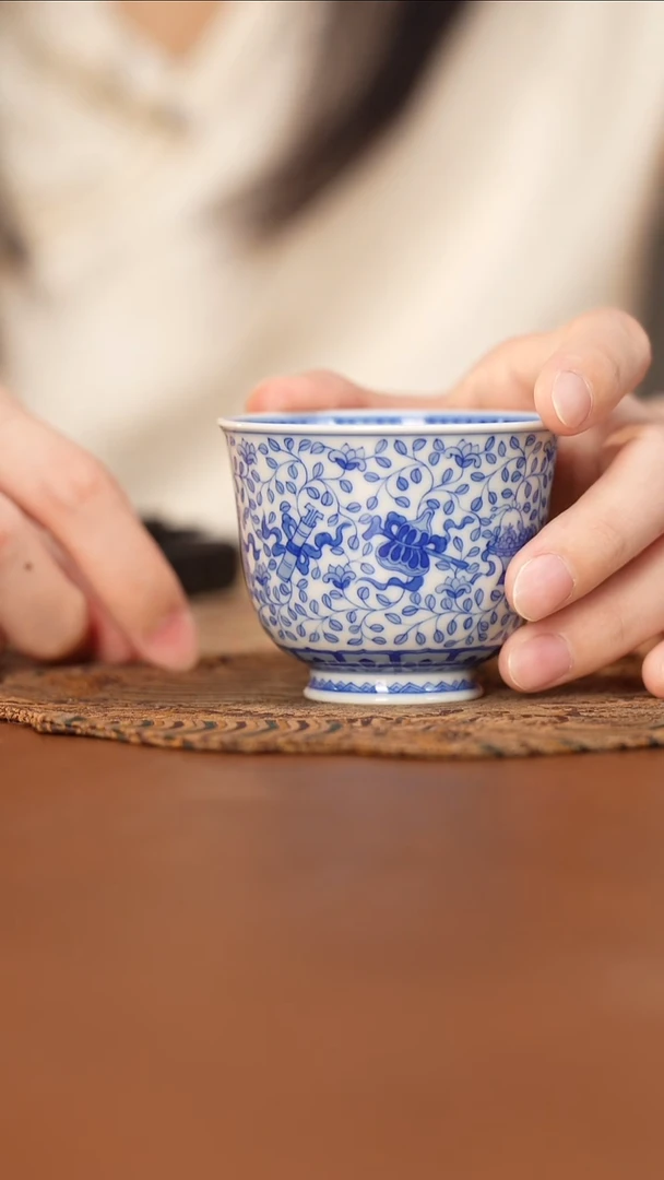 杯看山柴窑青花千叶八宝