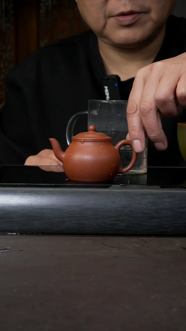 【闪购商品】紫砂茶壶朱泥 莲子 100cc 042