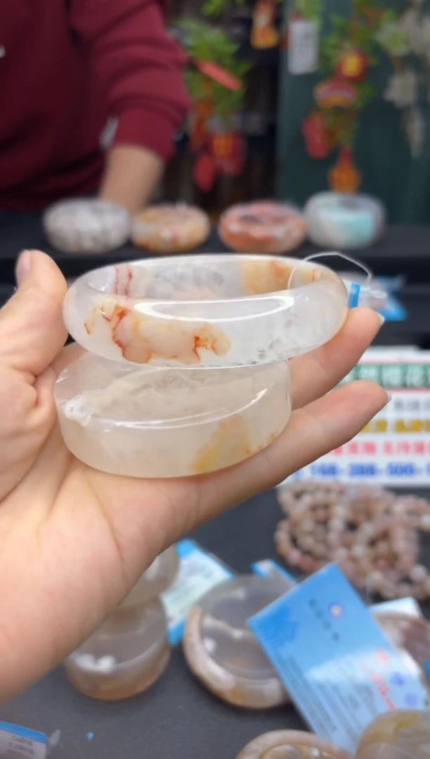 【闪购商品】石英质玉手镯未镶嵌121（62圈赠送镯心）