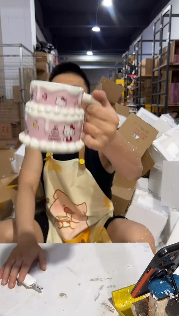 瓷片Q版kt猫蛋糕水杯