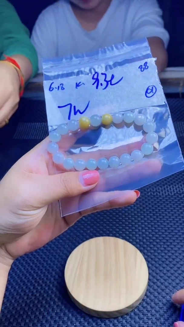 定制翡翠未镶嵌天然缅甸A货翡翠，多样性发货只发其一