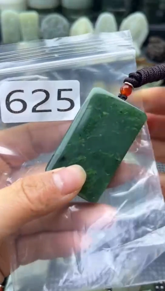 未镶嵌和田玉珠宝半成品牌子