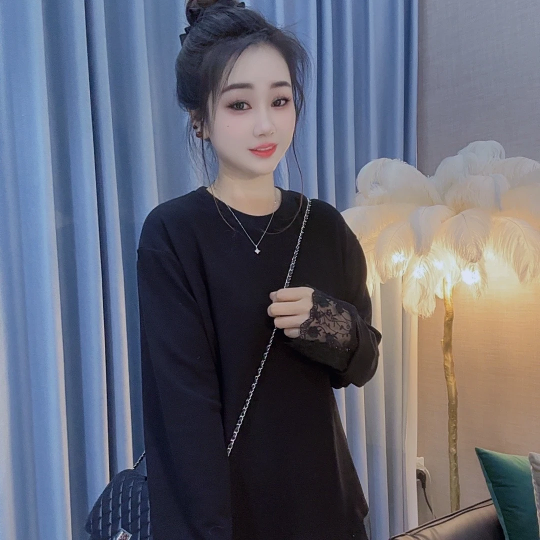 丹丹精选--0829新款圆领下摆拼接钩花蕾丝长袖磨毛T恤