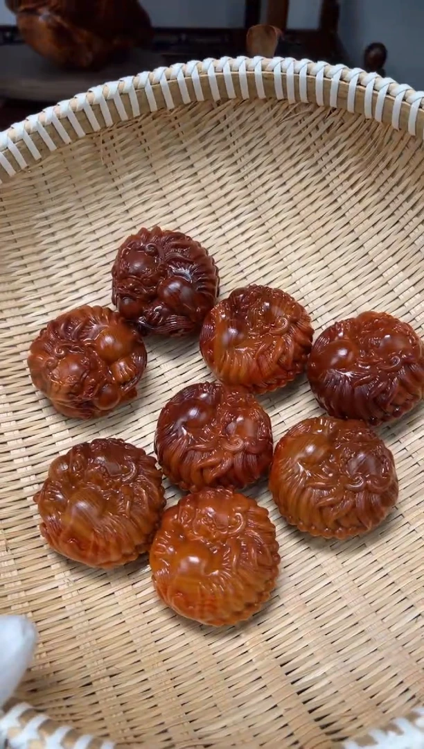 【闪购商品】柏木（崖柏）貔貅手把件