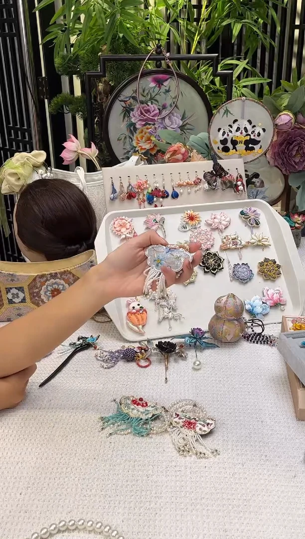织绣Y****e非遗绒花手工饰品