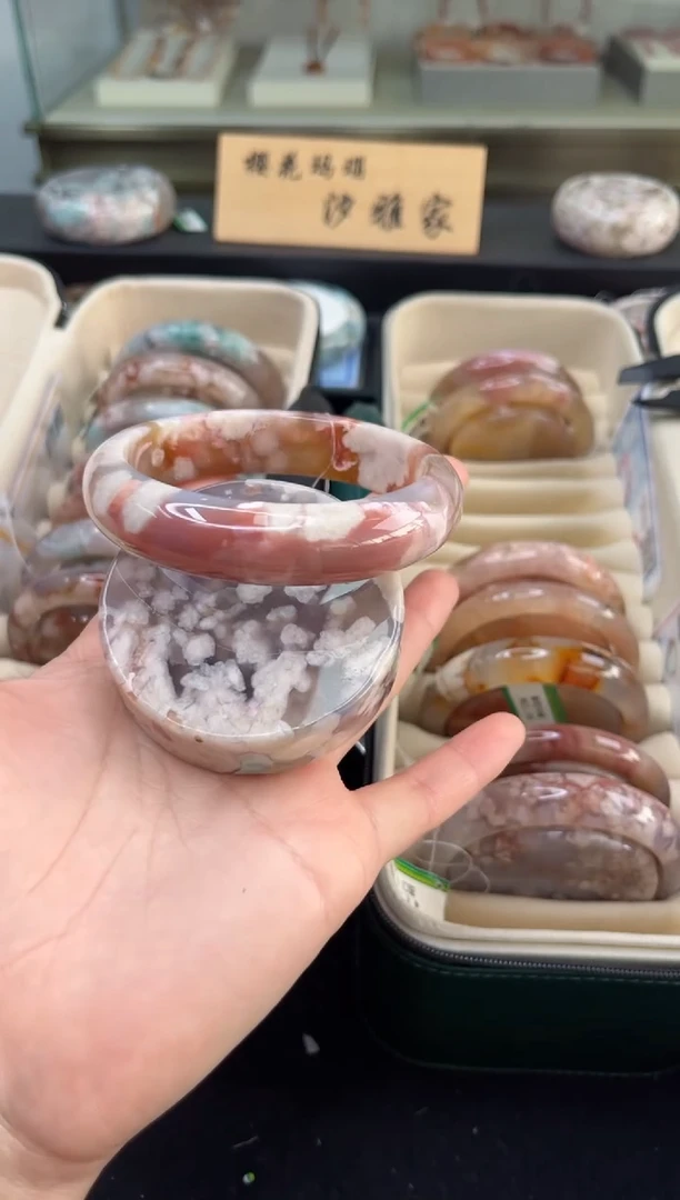 未镶嵌手镯石英质玉63圈口（赠品镯心）S9984