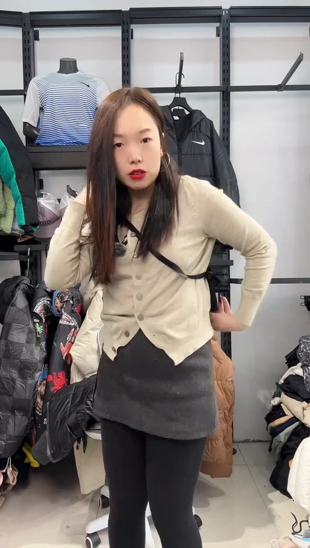 2090 闪购编码  运动卫衣裤以直播间过款为准 尺码  ·  包