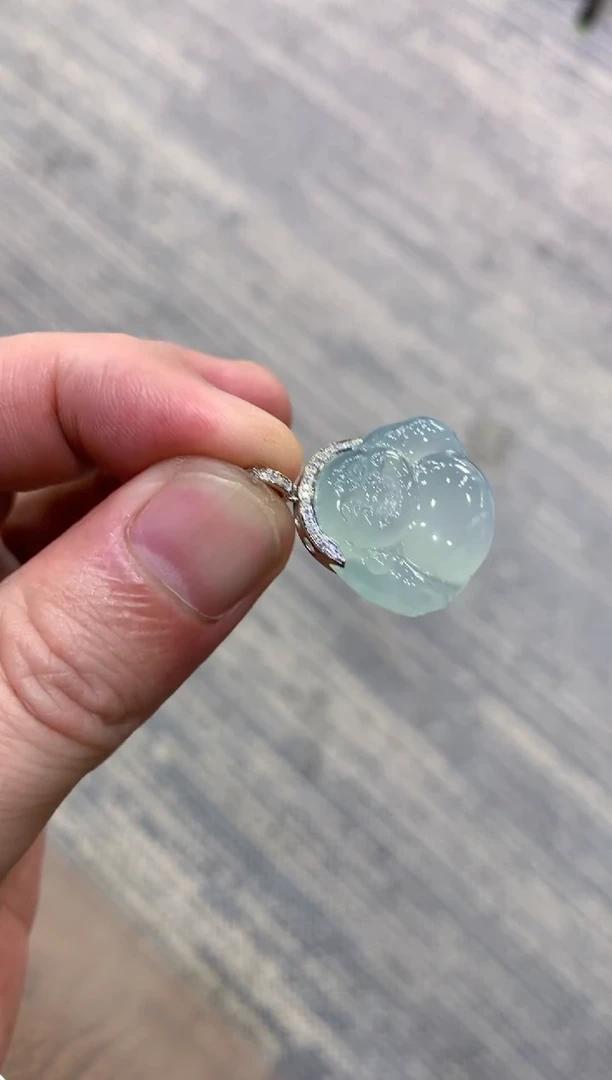 颈饰未镶嵌翡翠天然A货翡翠