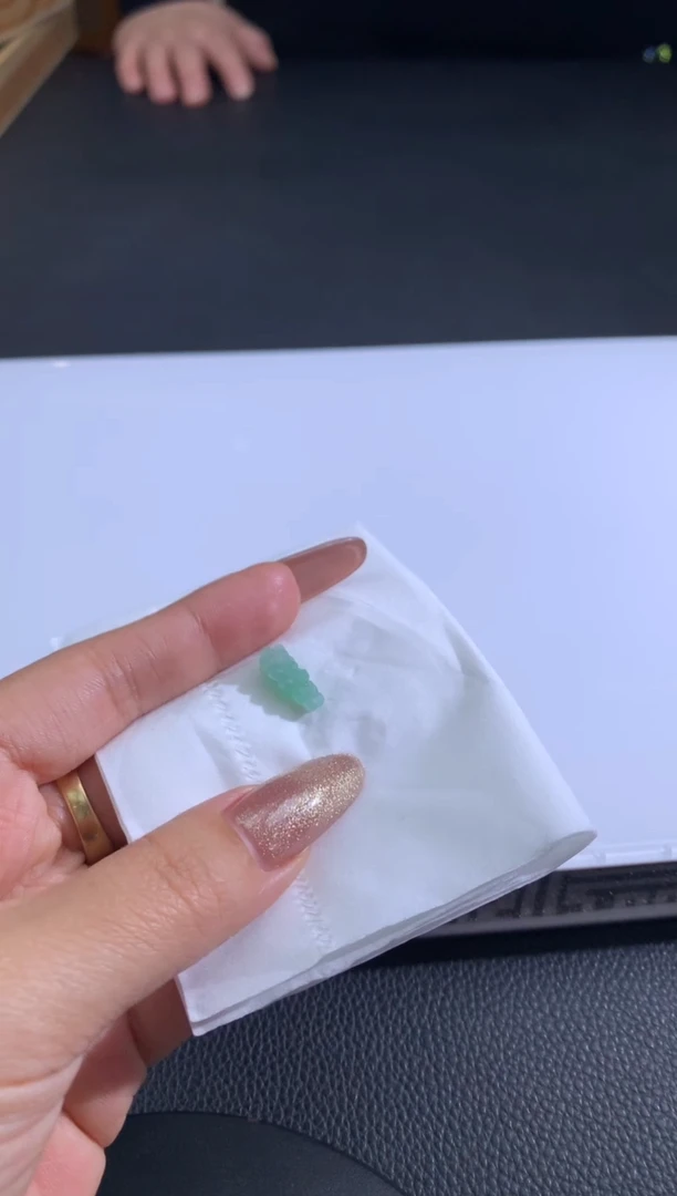 【闪购商品】定制翡翠未镶嵌翡翠