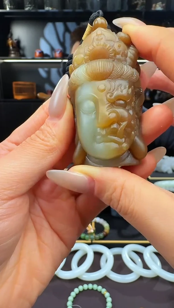 颈饰未镶嵌和田玉喵*?佛魔一念挂件