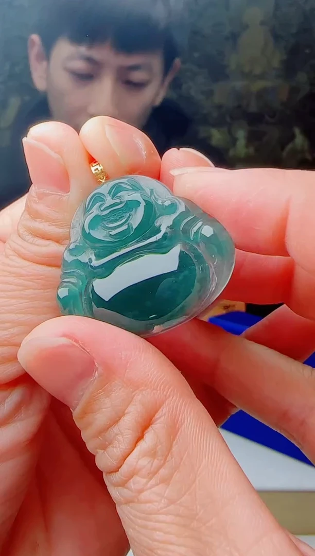 【闪购商品】翡翠颈饰18K金镶嵌多样性随机发其一