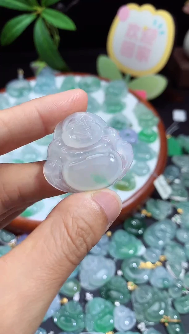 颈饰未镶嵌翡翠佛公