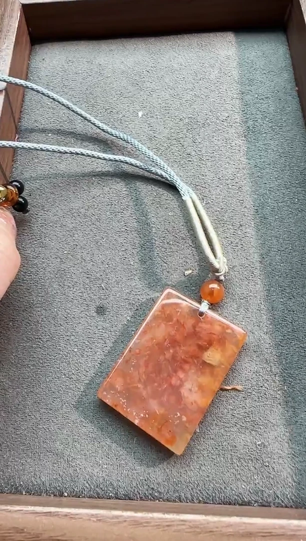 【闪购商品】玛瑙/玉髓颈饰未镶嵌一单一个，多样性发其一