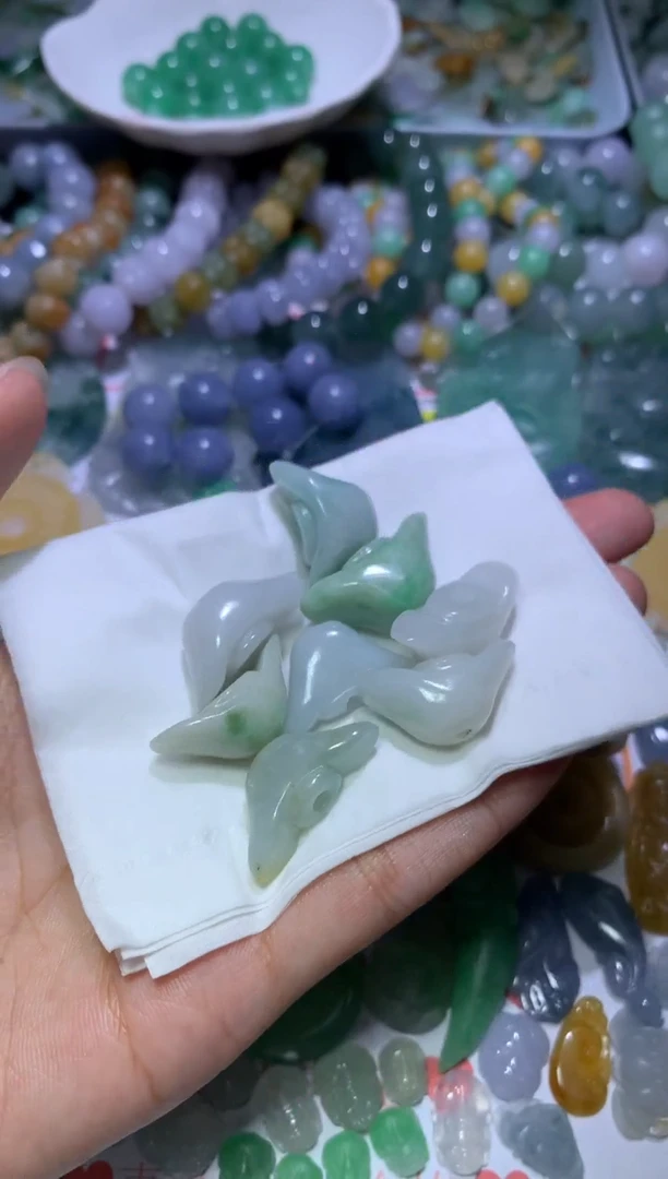 翡翠挂件未镶嵌MJX050578