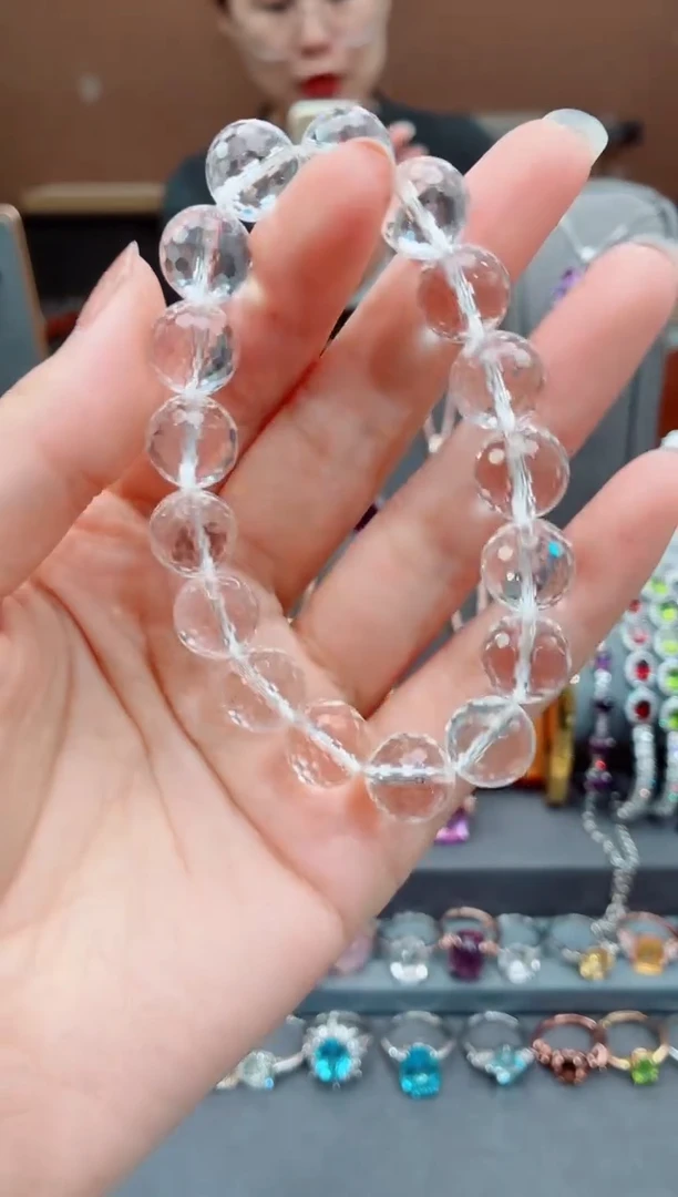 水晶手串未镶嵌水晶手串