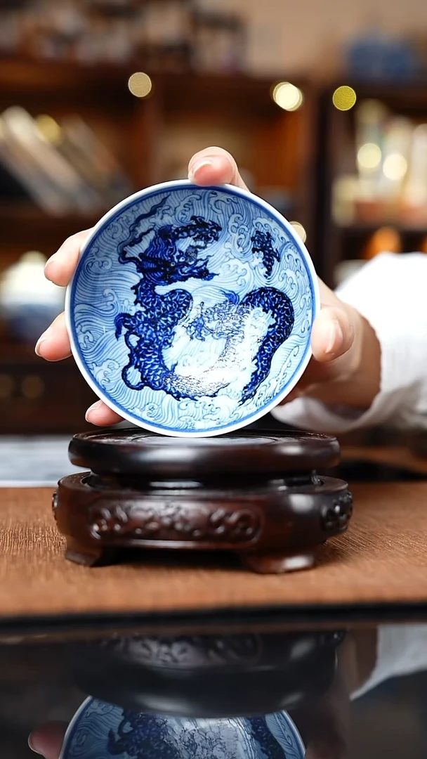 仿明系列海浪龙纹卧足杯