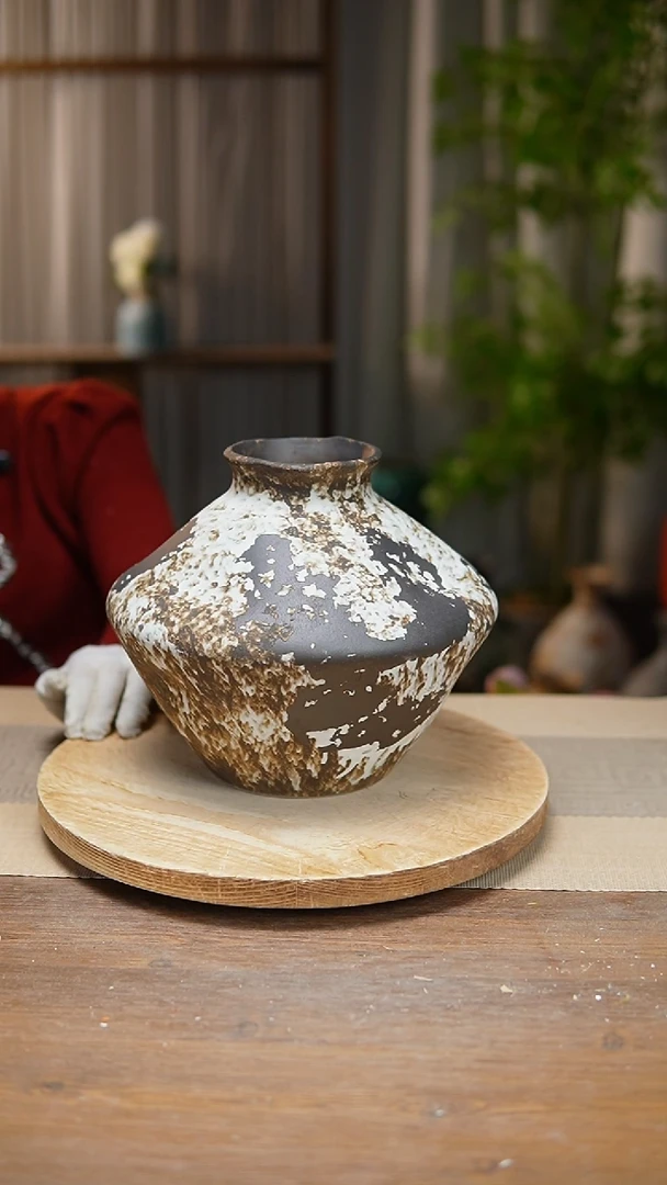 【闪购商品】陶瓷花器诧寂黑飞碟