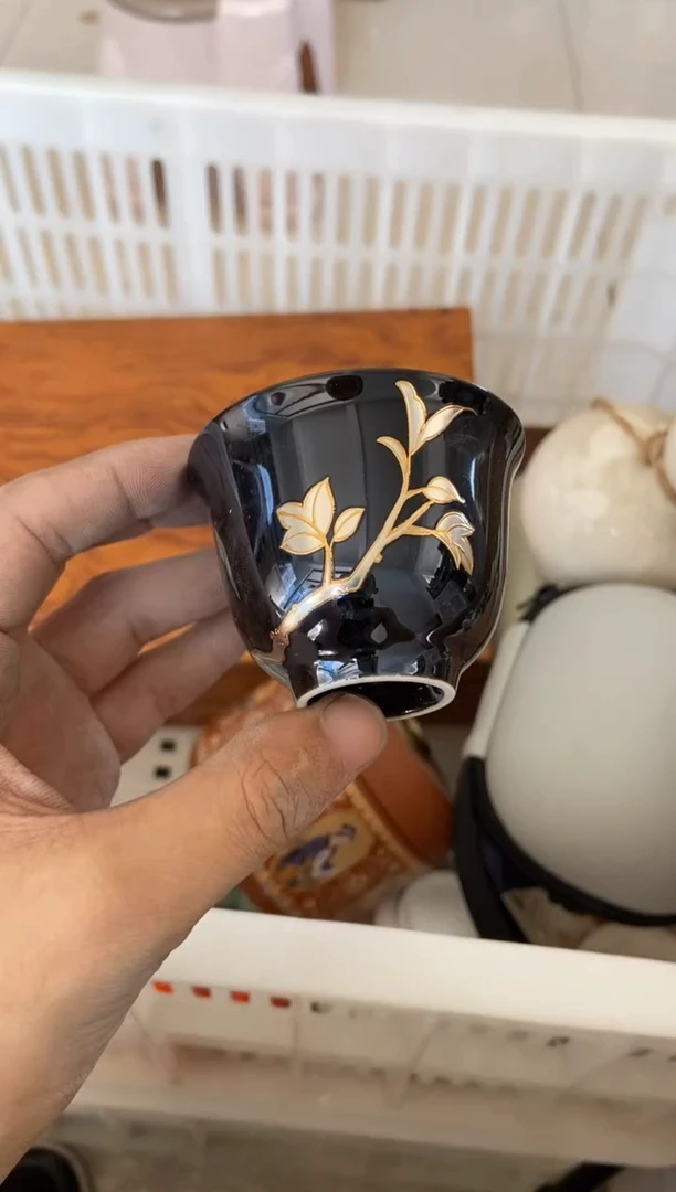 无运费险有瑕疵的摄影的产品有使用过的痕迹有点脏介意勿拍