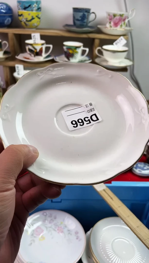 瓷片爱****子77777777777 D566