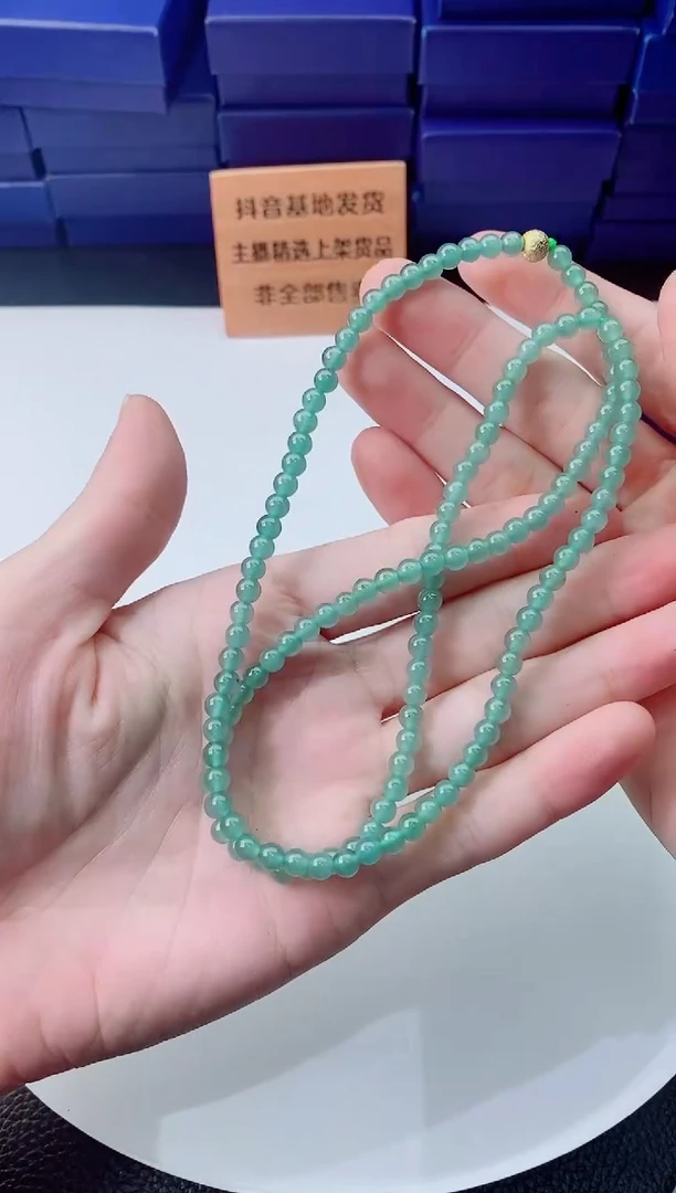 翡翠未镶嵌颈饰1111111111
