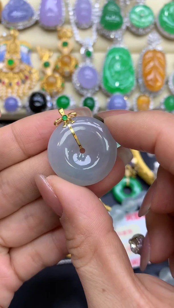 颈饰18K金镶嵌翡翠27-中国好珍宝