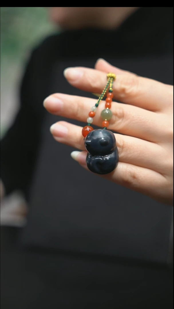 颈饰未镶嵌和田玉折**使猫咪