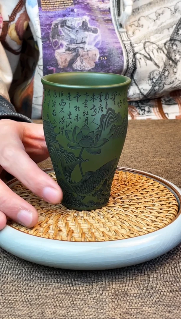 爱莲说 翡翠绿泥主人杯