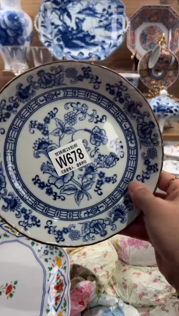 瓷片律****静      W678
