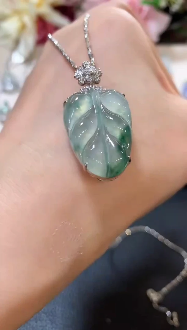 吊坠(不含链)18K金镶嵌翡翠z75