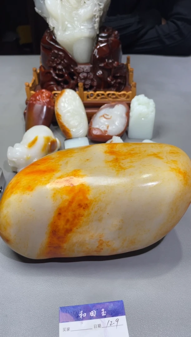 未镶嵌和田玉摆件赵****.和田玉