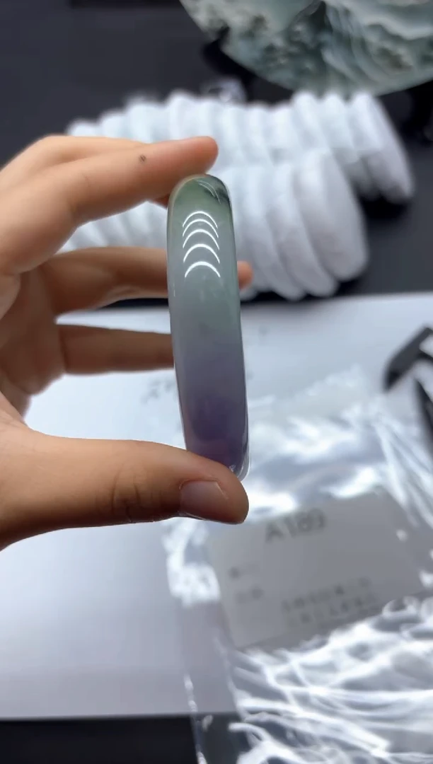 翡翠189所拍即所得 拍啥发啥 !有纹有棉正常!