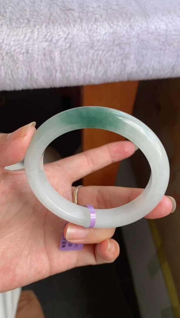 未镶嵌手镯翡翠（闭眼入高货）老坑白底细腻冰胶带飘绿花  6号