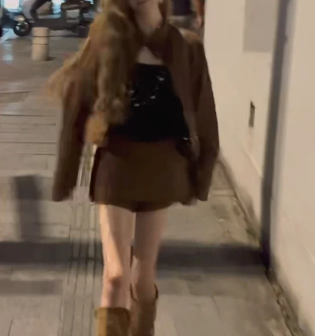 时尚潮流百搭精品女装dgd3813