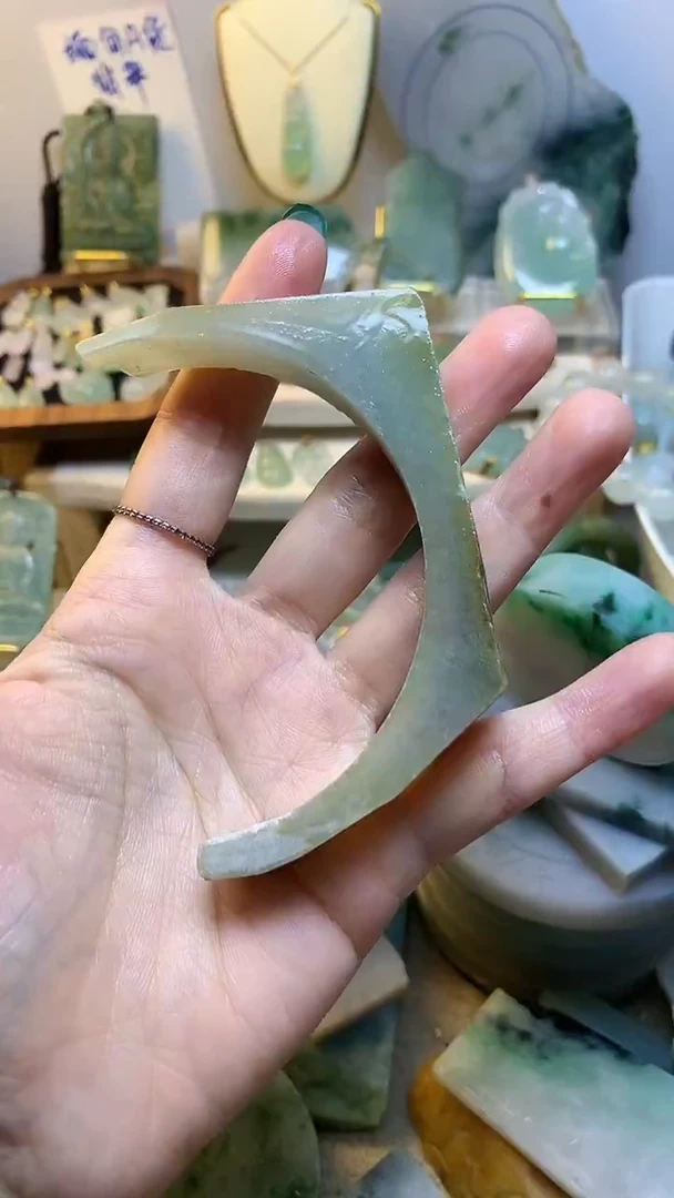 未镶嵌挂件翡翠 缅甸A货翡翠，没有运费险