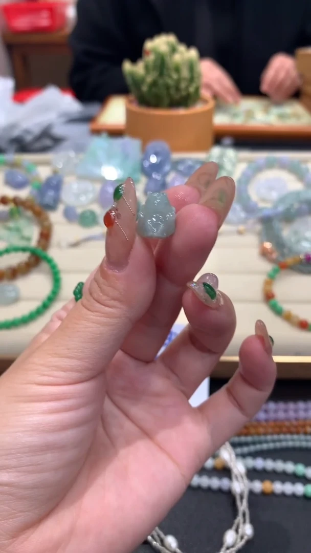 【闪购商品】定制翡翠未镶嵌翡翠