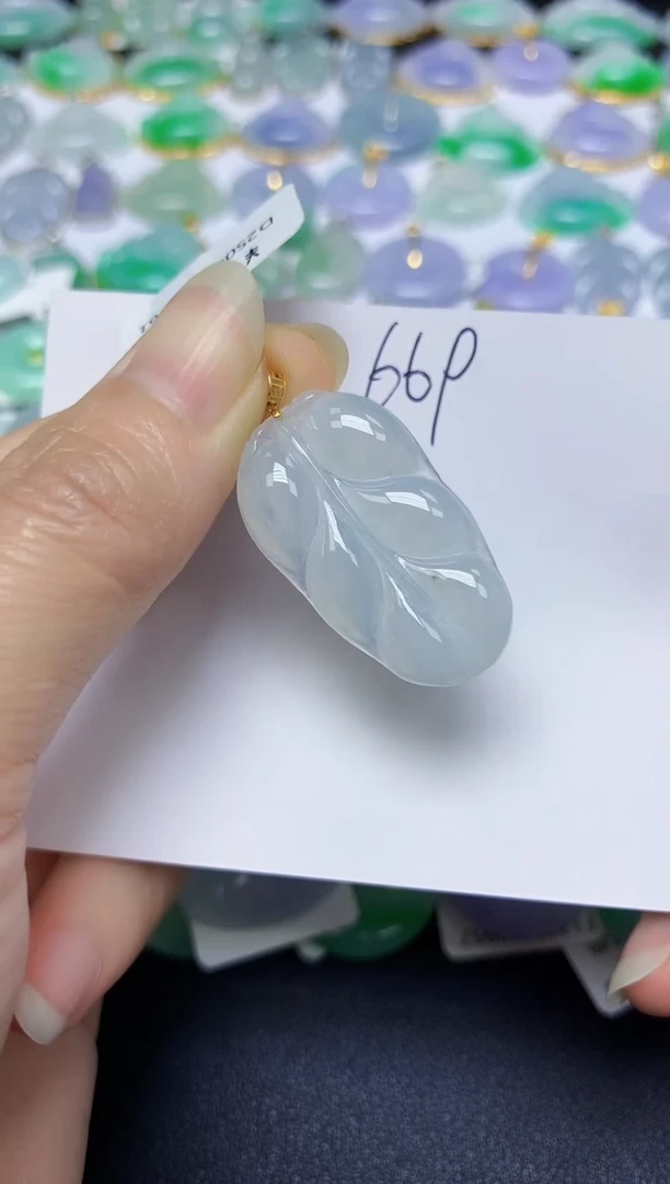翡翠18K金镶嵌颈饰 天然缅甸翡翠A货