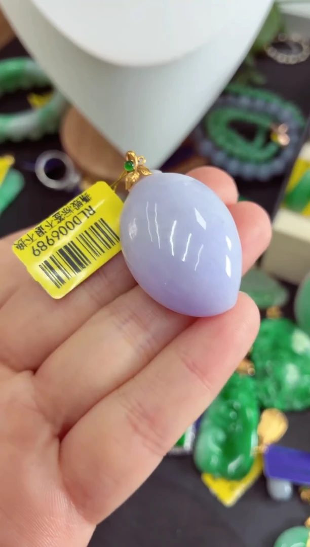 吊坠(不含链)18K金镶嵌翡翠挂件