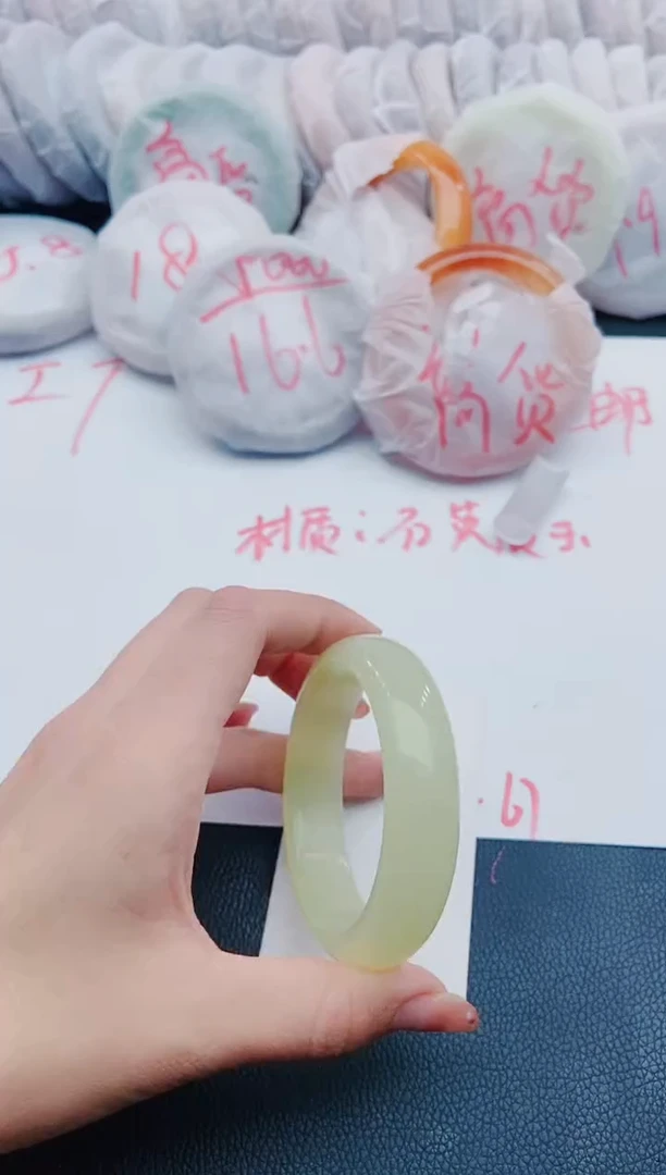 未镶嵌手镯石英质玉K30-56-57