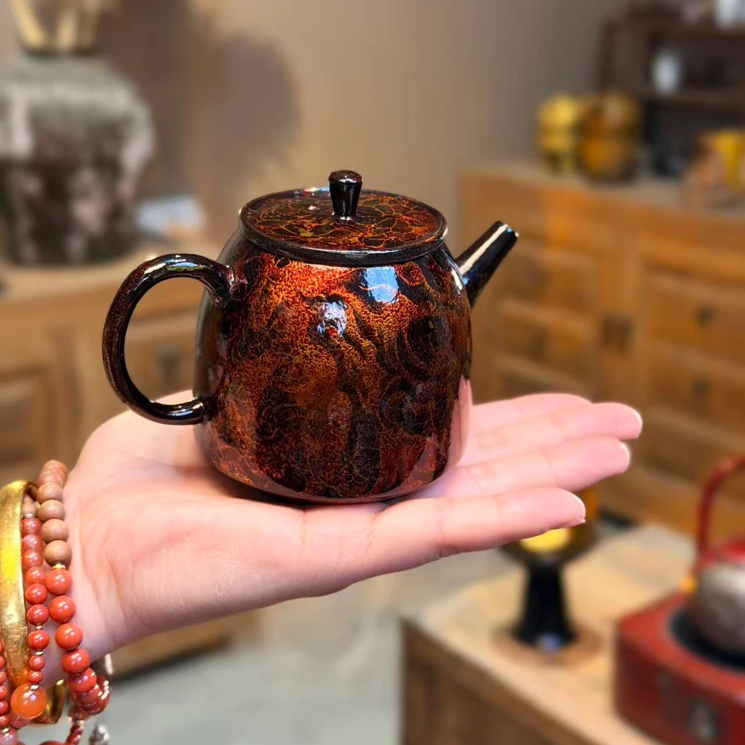 何赋森大漆精致小壶