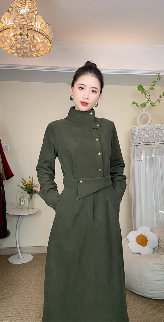 梨形身材天菜质感灯芯绒立领连衣裙气质收腰中长款秋冬新款MDL042