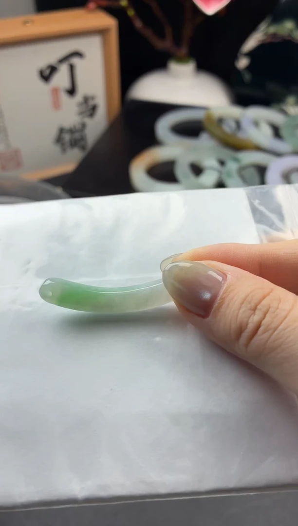 翡翠未镶嵌颈饰15号玉璜