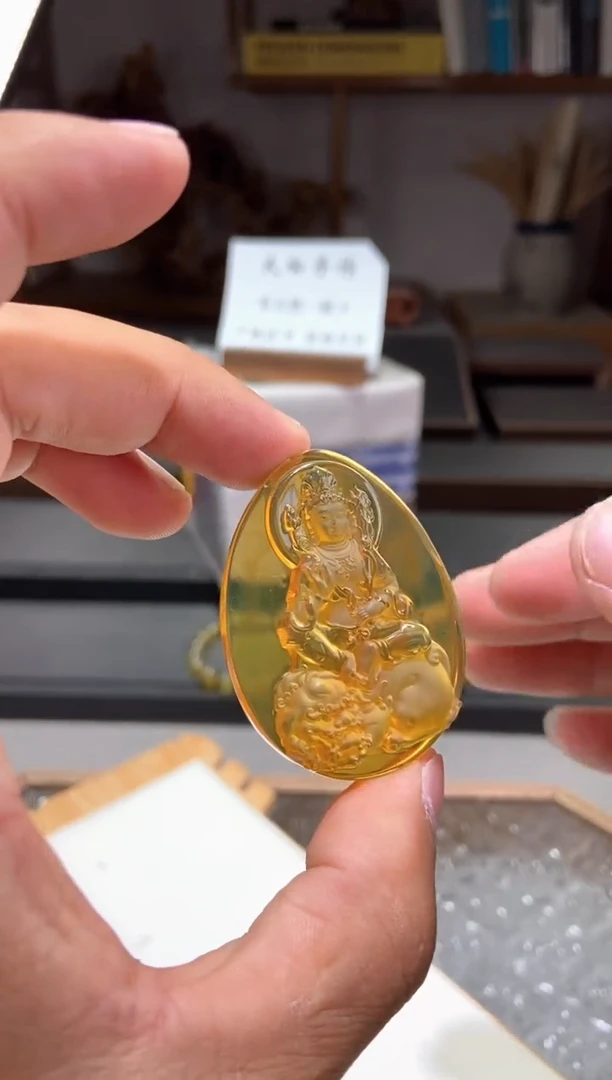 琥珀颈饰未镶嵌文殊