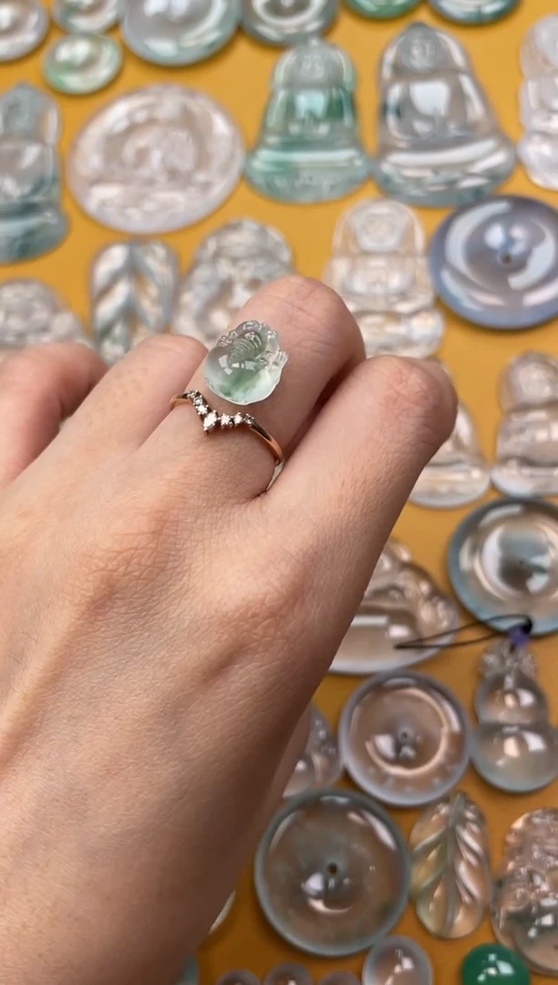 翡翠未镶嵌吊坠(不含链)金蟾 11.9 10.8 7.1