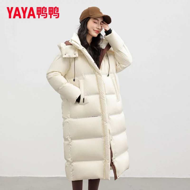 YAYA/鸭鸭女士连帽过膝长款冬季新款保暖羽绒服-DB